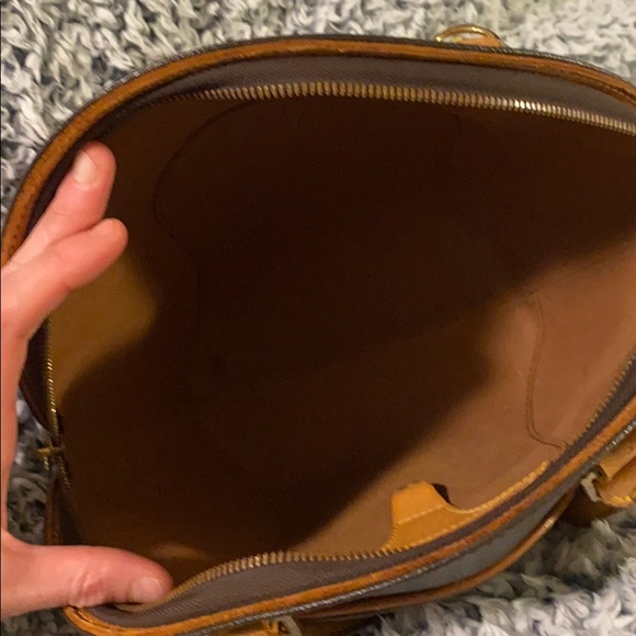 Authentic Eclipse PM Monogram Louis Vuitton - Picture 4 of 15